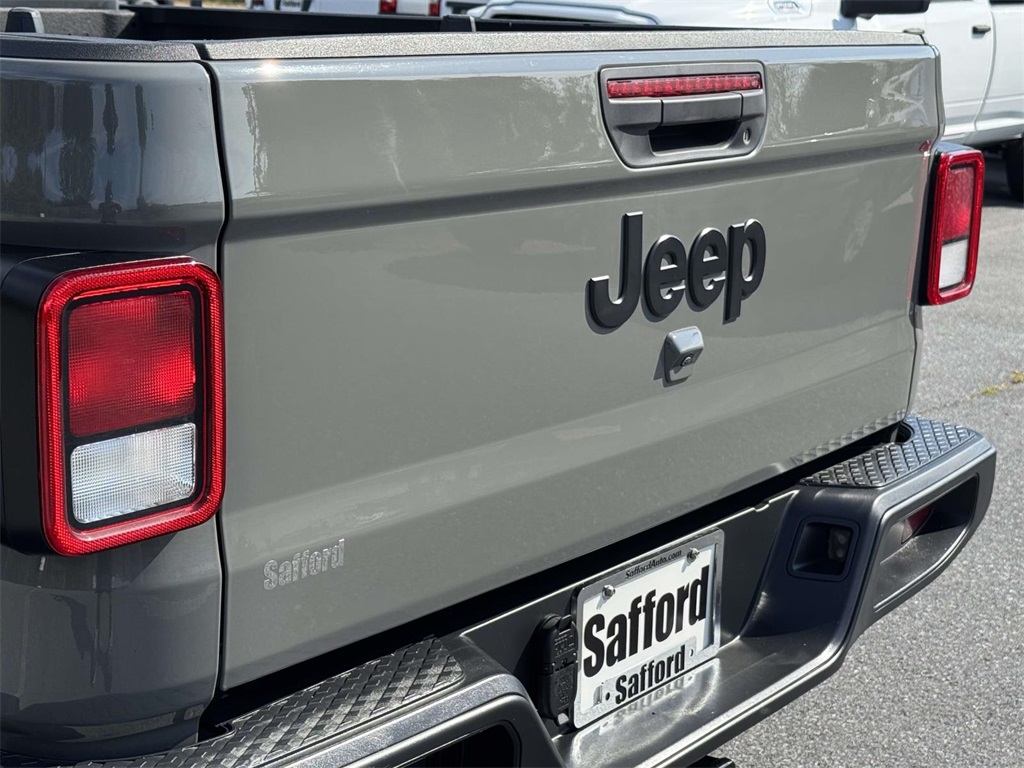2023 Jeep Gladiator Sport S photo 10