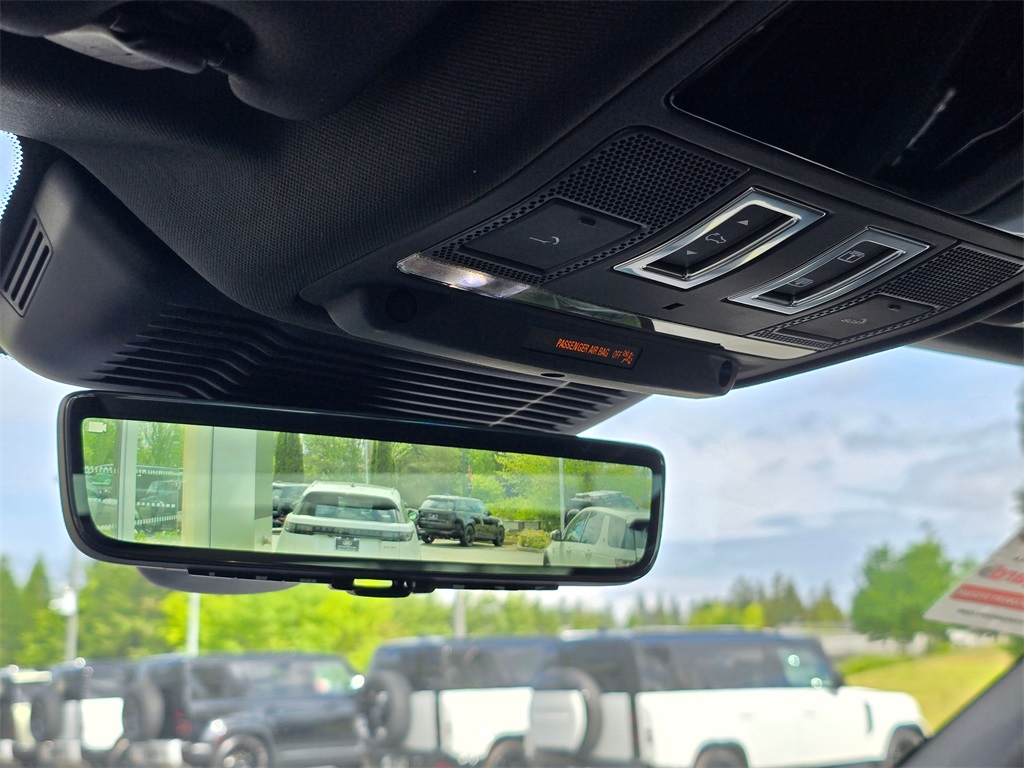 2026 Land Rover Range Rover Evoque Dynamic SE photo 14