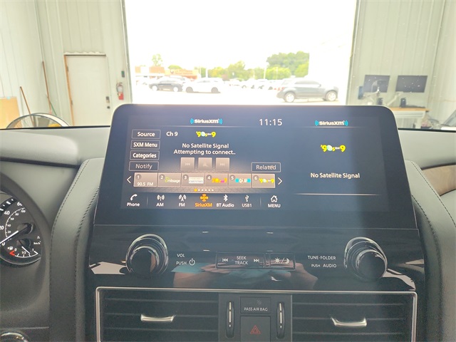 2023 Nissan Armada SL photo 21