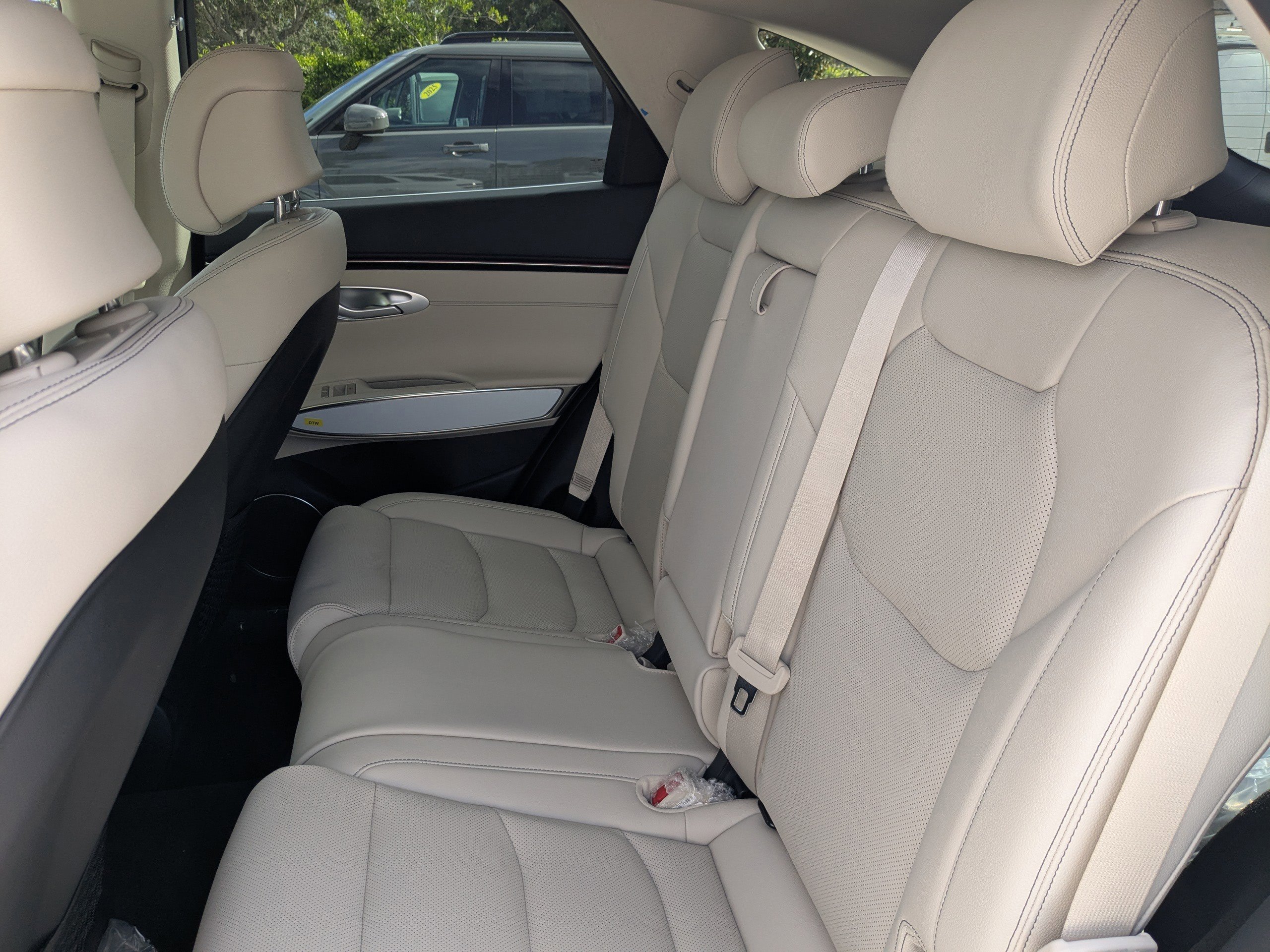 2026 Genesis GV70 2.5T Select photo 14