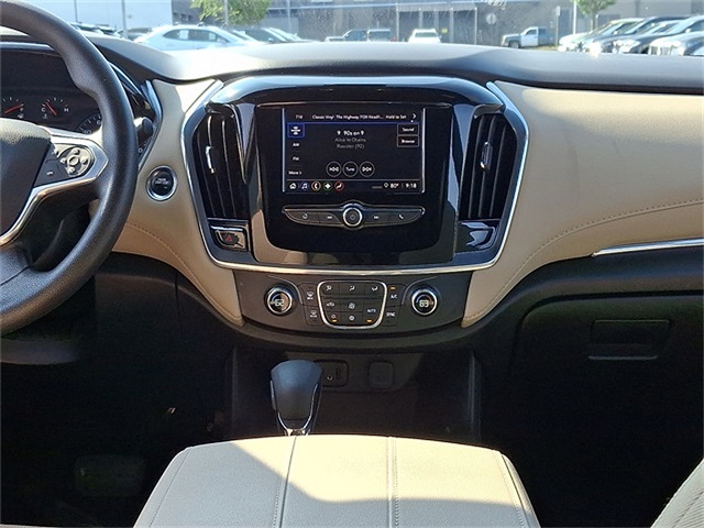 2023 Chevrolet Traverse LS photo 16