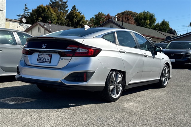 2021 Honda Clarity Plug-In Hybrid photo 3
