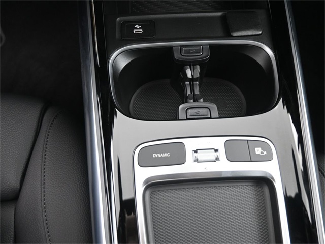 2025 Mercedes Benz GLA 250 4MATIC photo 3