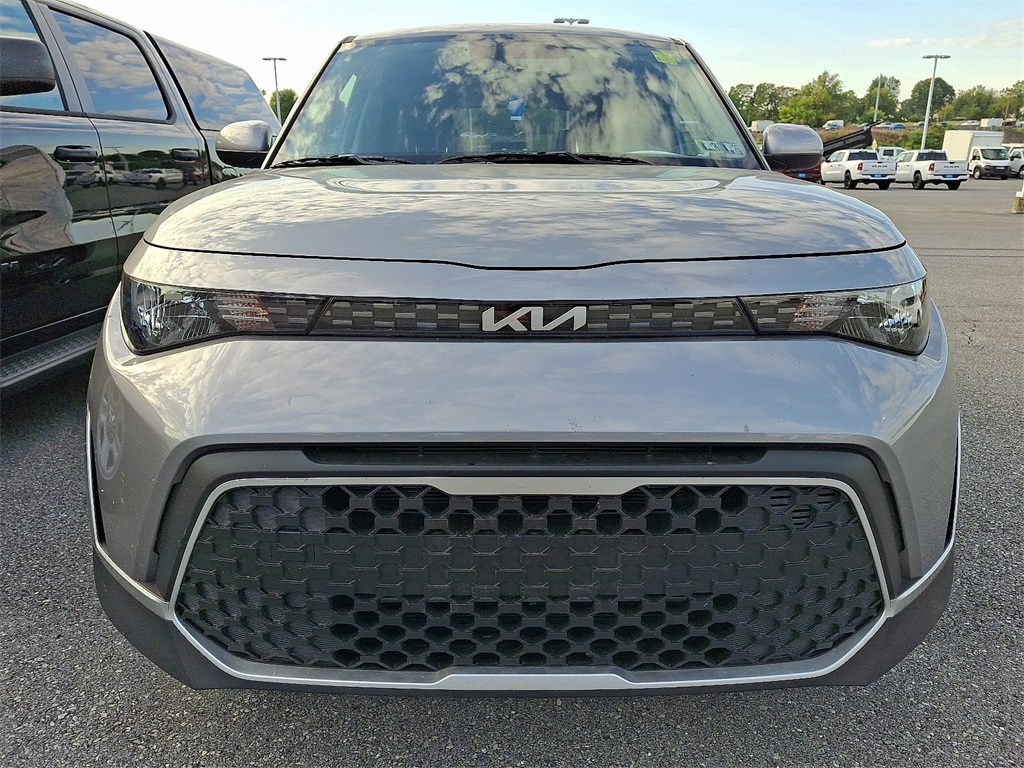 2025 Kia Soul S photo 2