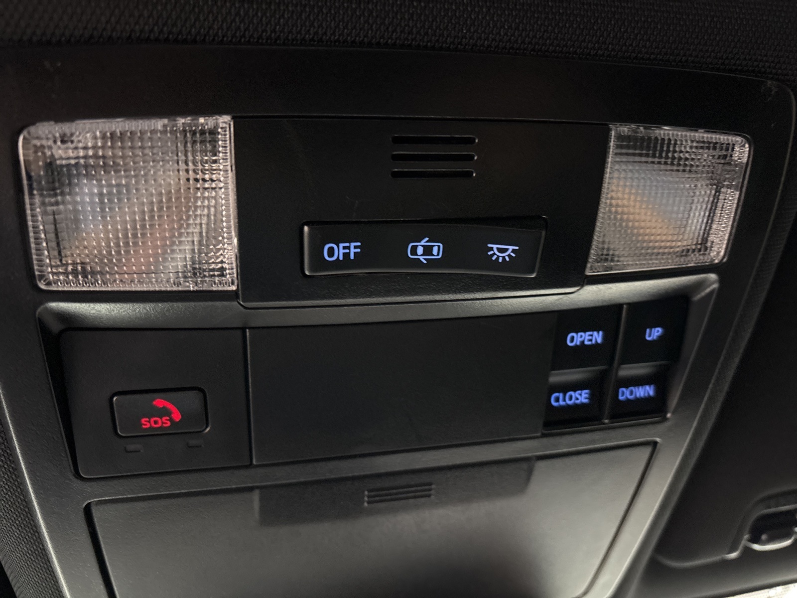 2022 Toyota Tacoma Limited photo 11
