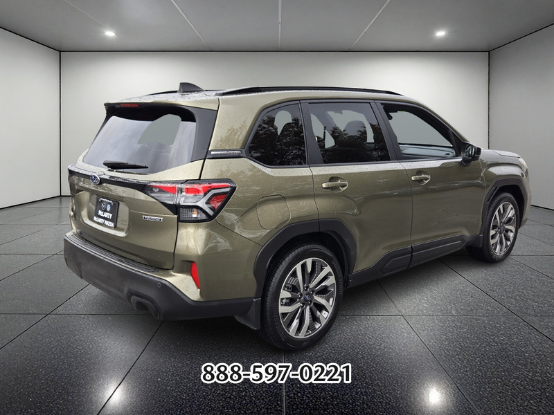 2025 Subaru Forester Touring photo 3