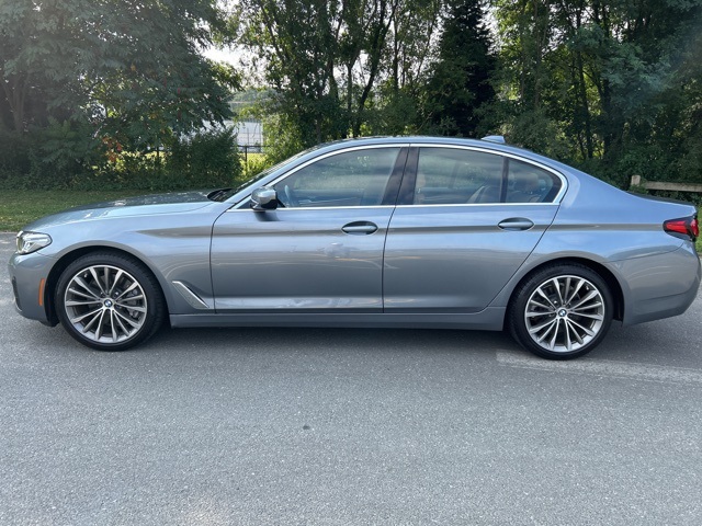 2022 Bmw 530i photo 2