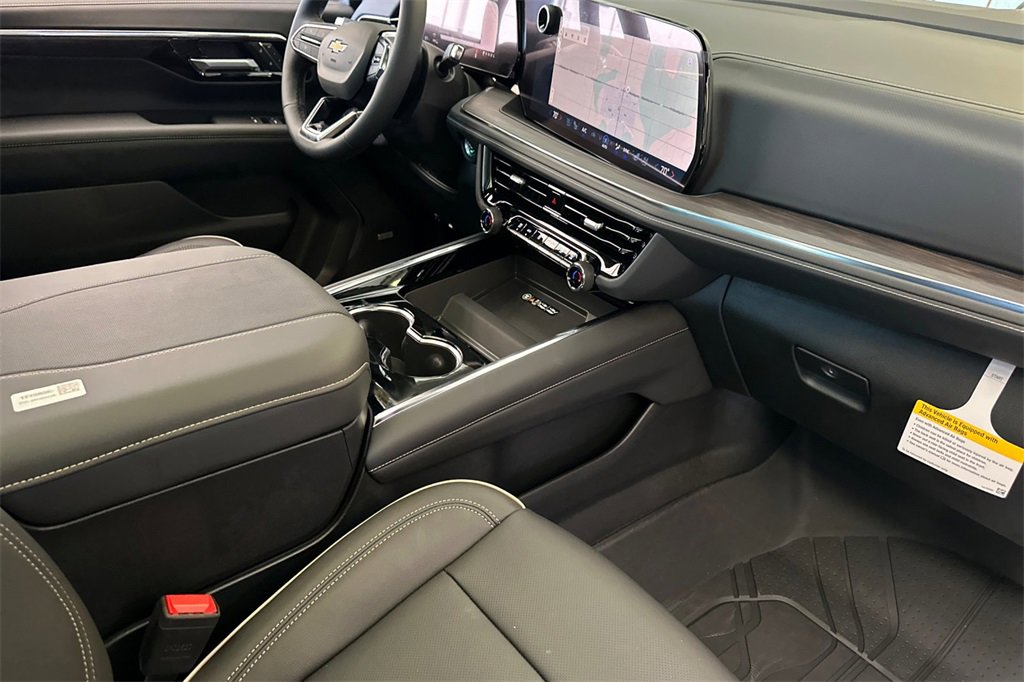2025 Chevrolet Tahoe Premier photo 17