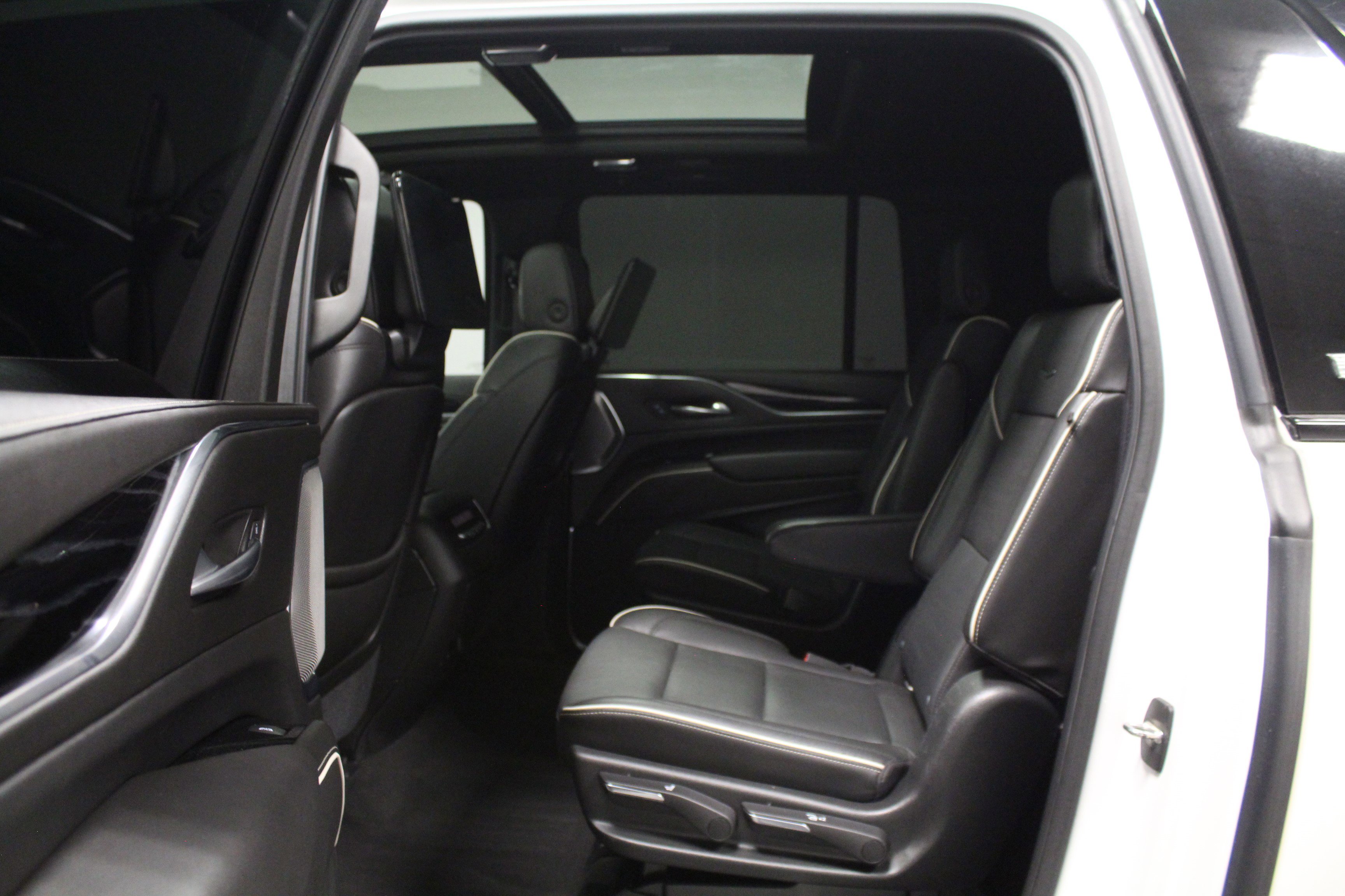 2021 Cadillac Escalade ESV Sport photo 13