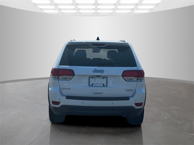 2020 Jeep Grand Cherokee Laredo photo 6