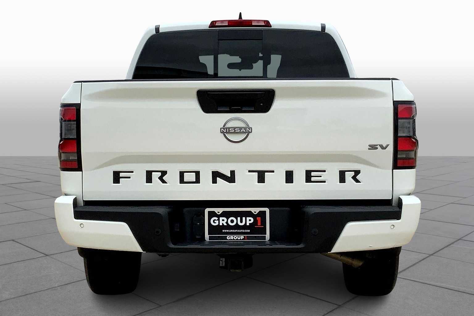 2024 Nissan Frontier SV photo 4