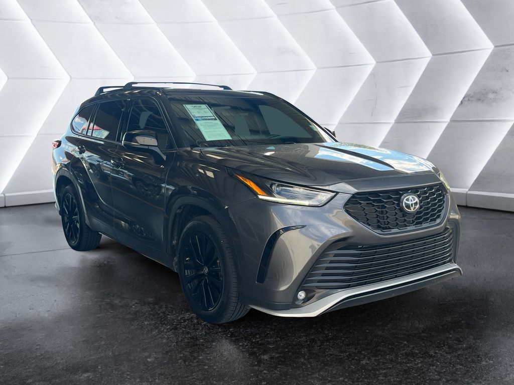 2023 Toyota Highlander XSE photo 2