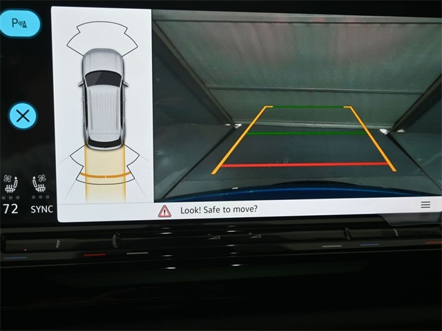 2024 Volkswagen Atlas Cross Sport SE Technology photo 6