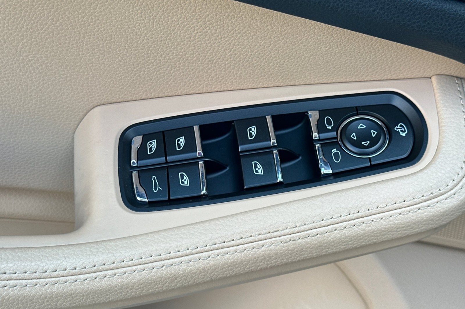 2019 Porsche Macan S photo 14