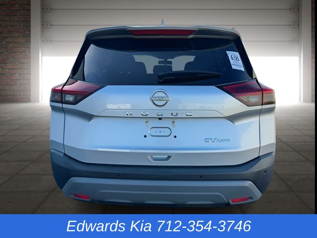2023 Nissan Rogue SV photo 4