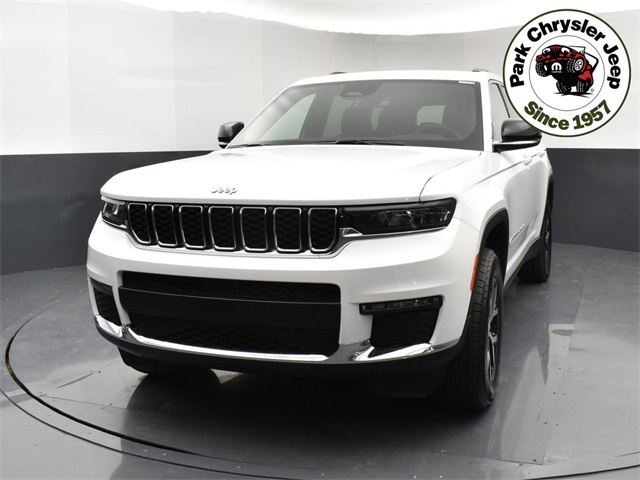 2025 Jeep Grand Cherokee Limited photo 2