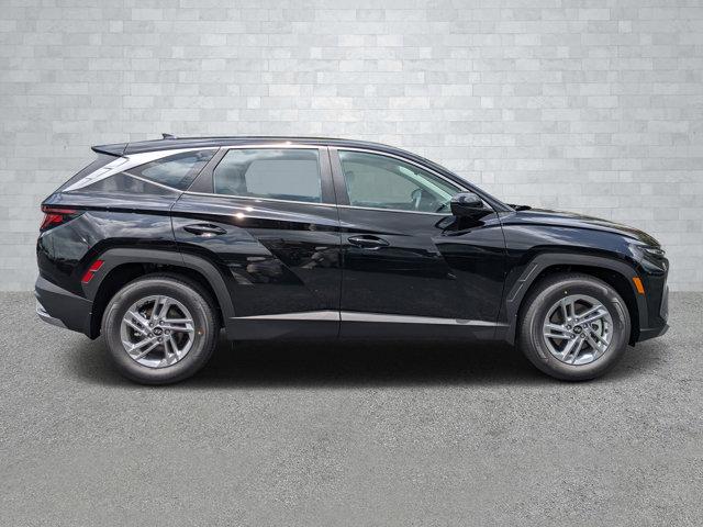 2025 Hyundai Tucson SE photo 3