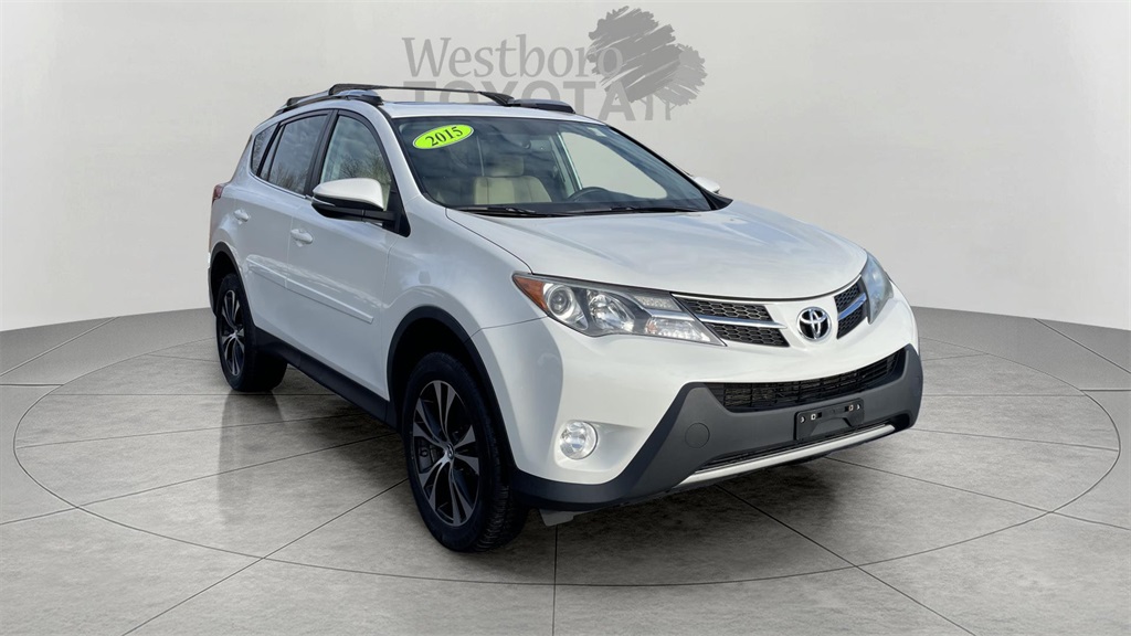 2015 Toyota RAV4 Limited's photo