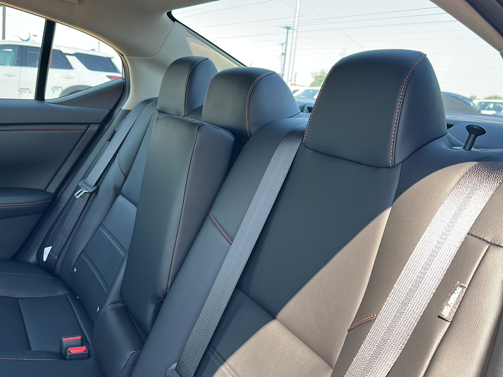 2025 Nissan Sentra SR photo 7