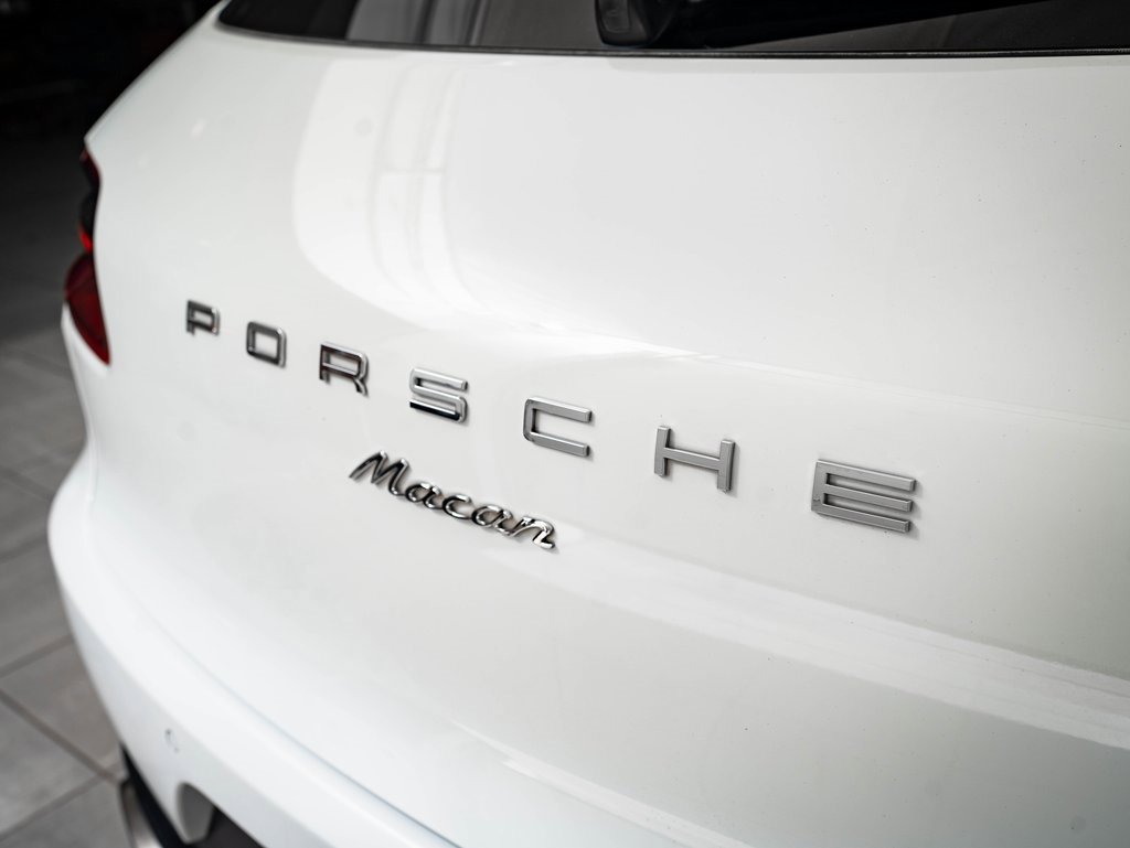 2018 Porsche Macan photo 17