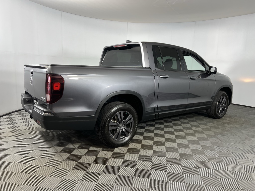 2020 Honda Ridgeline Sport photo 4