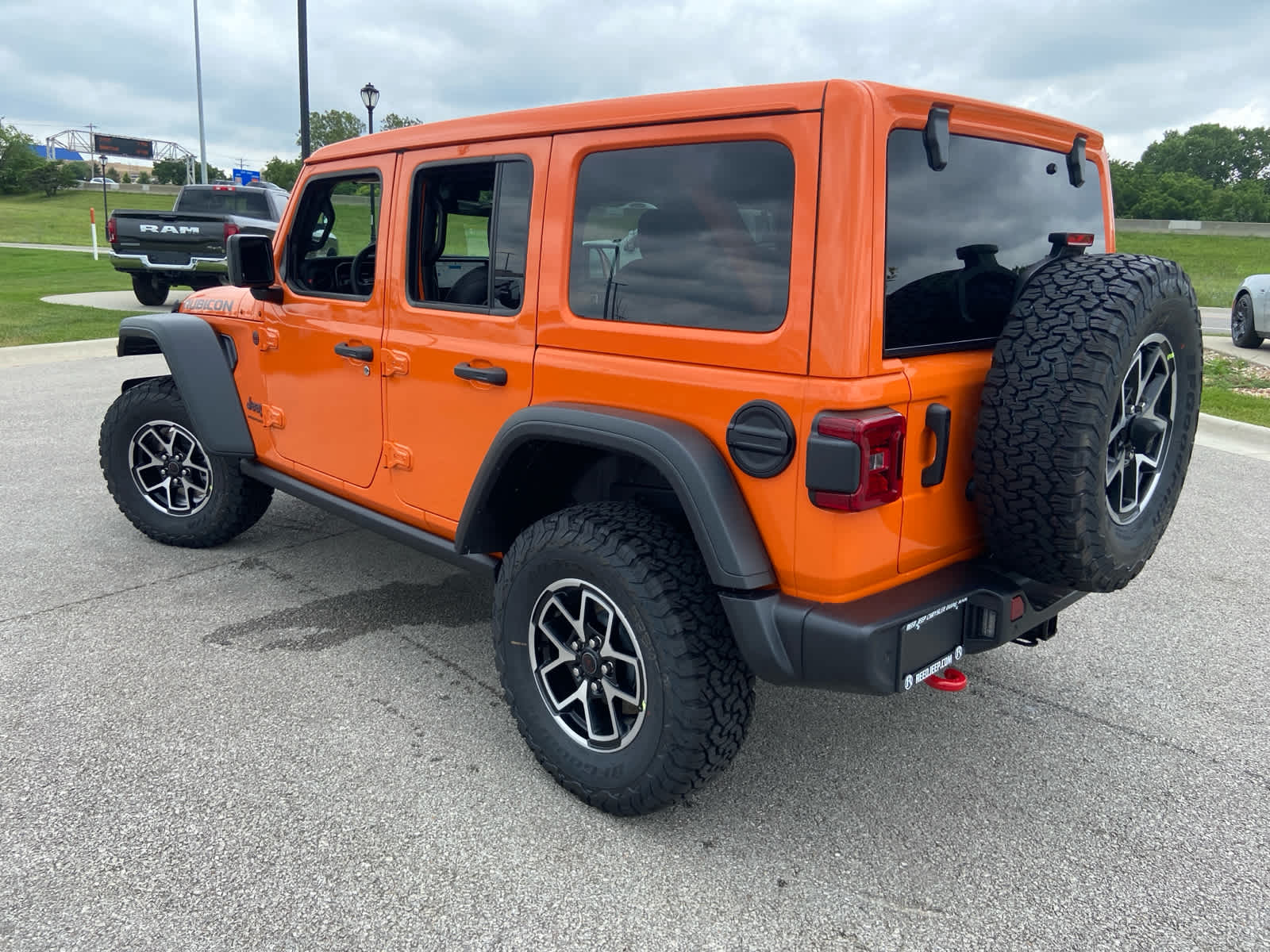 2025 Jeep Wrangler Rubicon photo 7