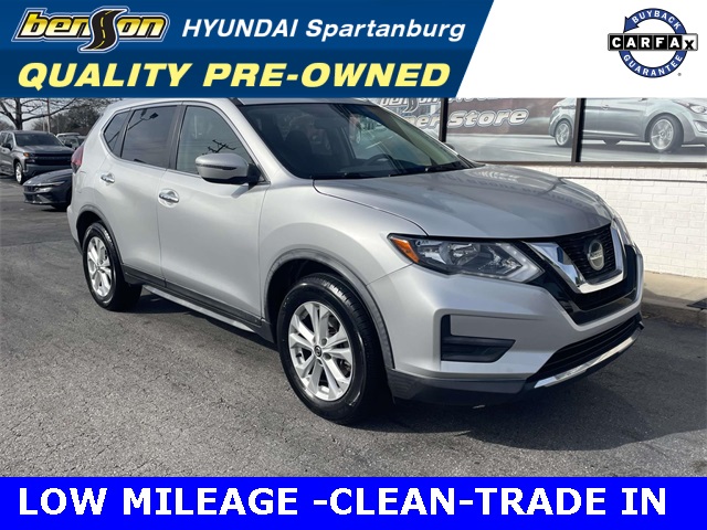 2018 Nissan Rogue S's photo