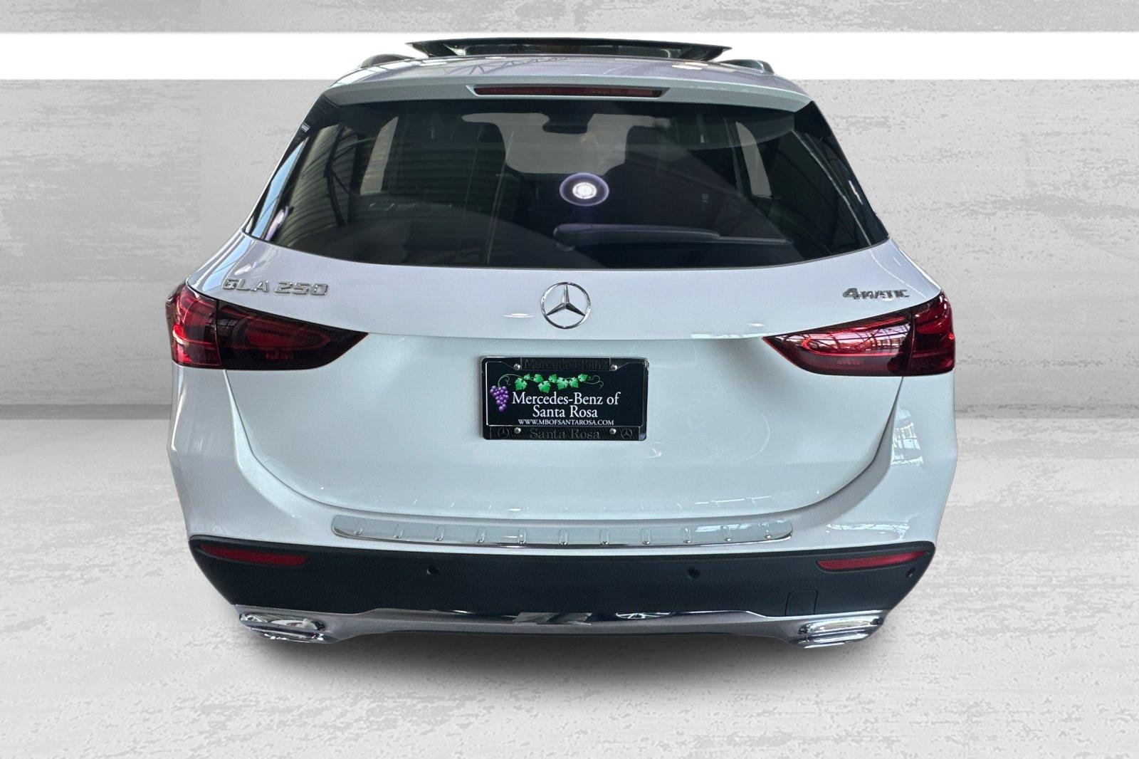 2025 Mercedes Benz GLA 250 4MATIC photo 3