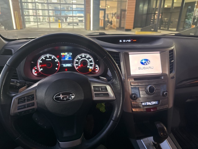 2013 SUBARU LEGACY - Image 4