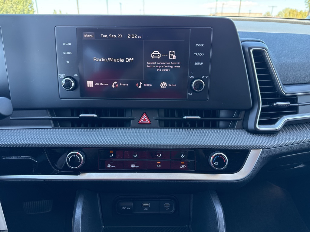 2024 Kia Sportage LX photo 12