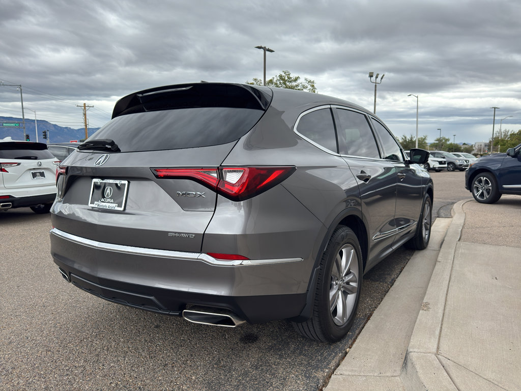 2023 Acura MDX SH-AWD photo 4