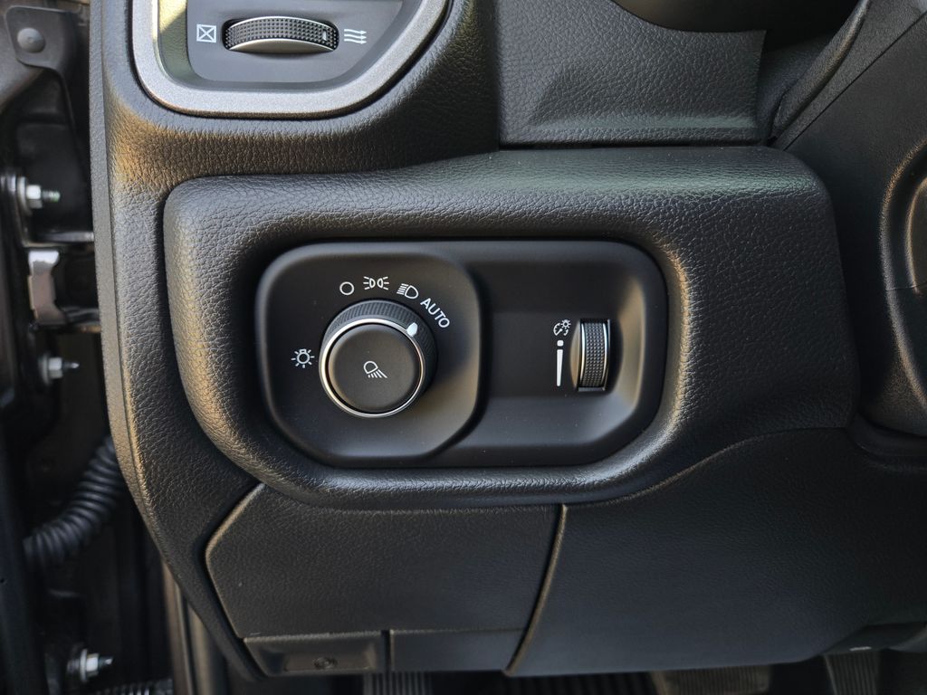 2024 Ram 3500 Tradesman photo 11