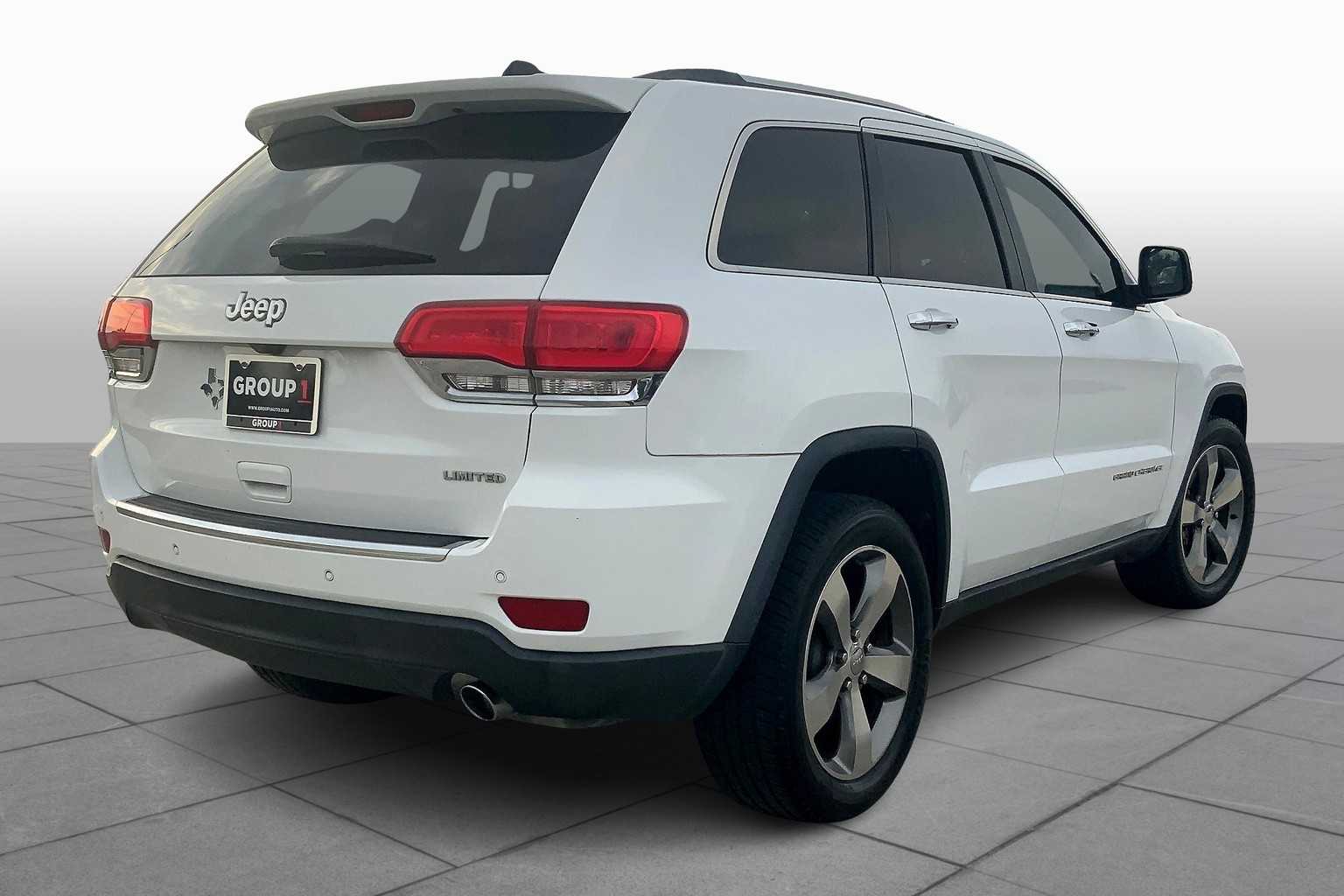 2015 Jeep Grand Cherokee Limited photo 11