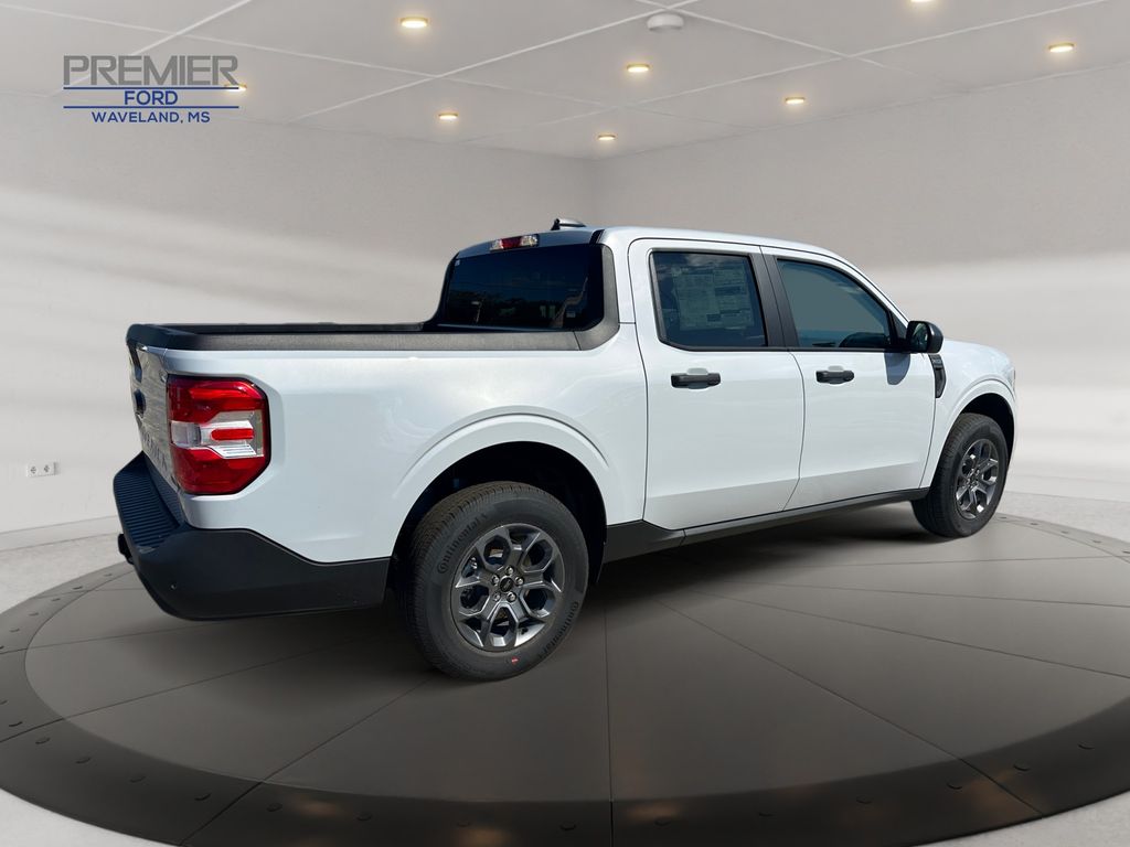 2025 Ford Maverick XLT photo 3