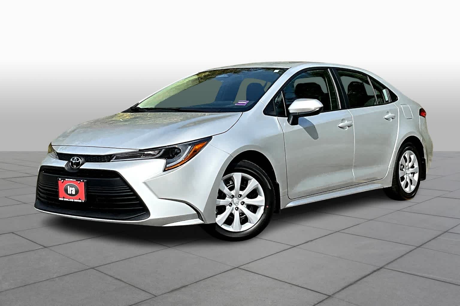 2024 Toyota Corolla LE's photo