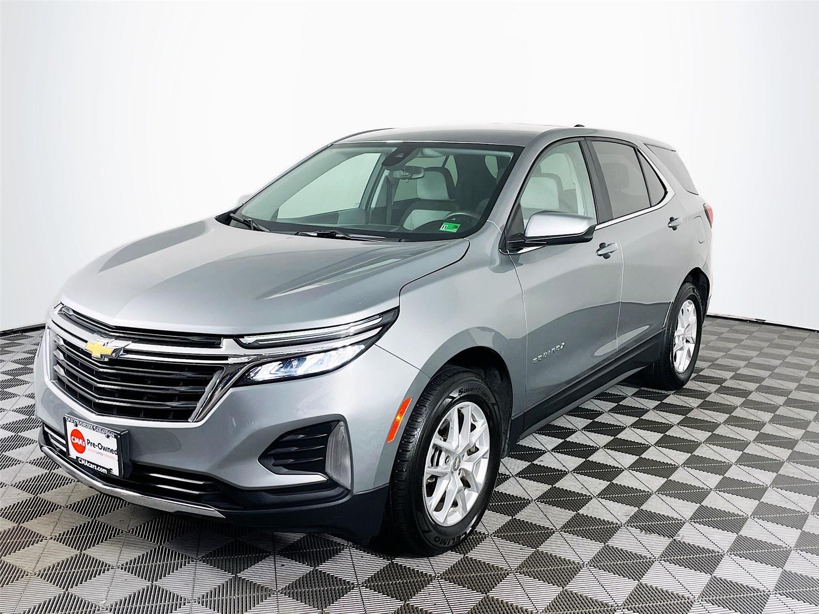 2023 Chevrolet Equinox LT photo 3