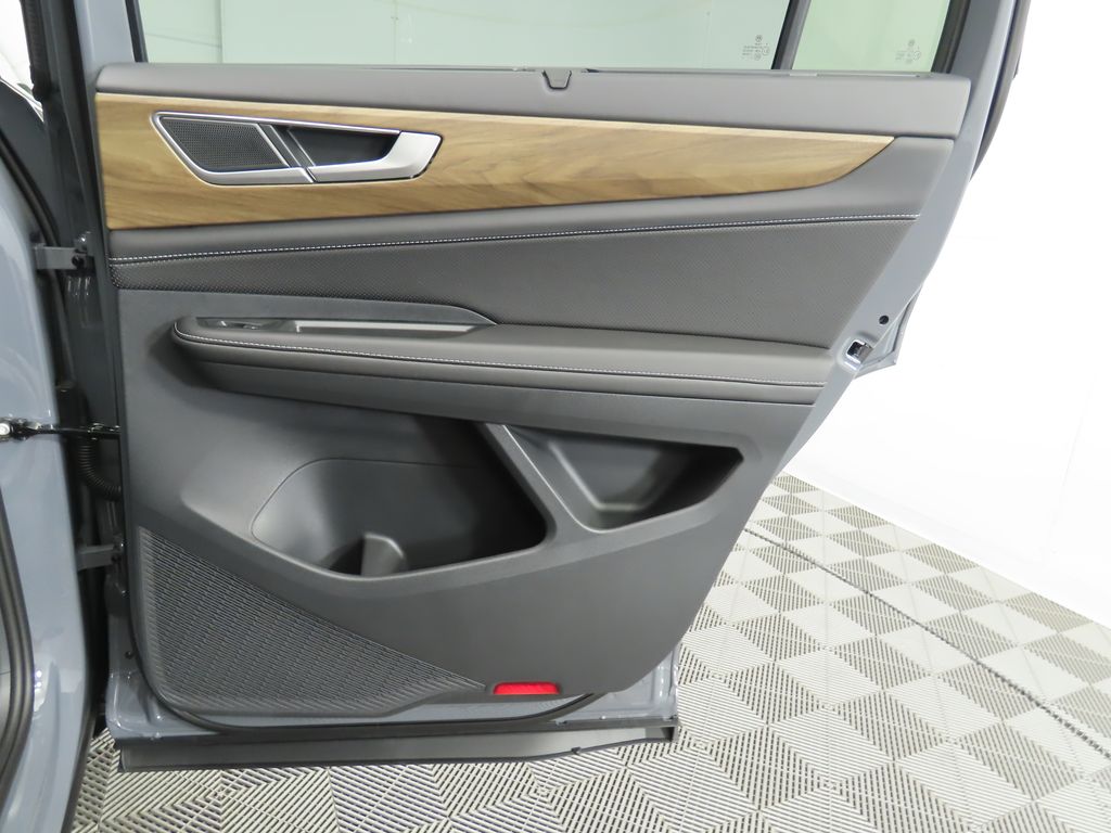 2026 Volkswagen Atlas SE Technology photo 27