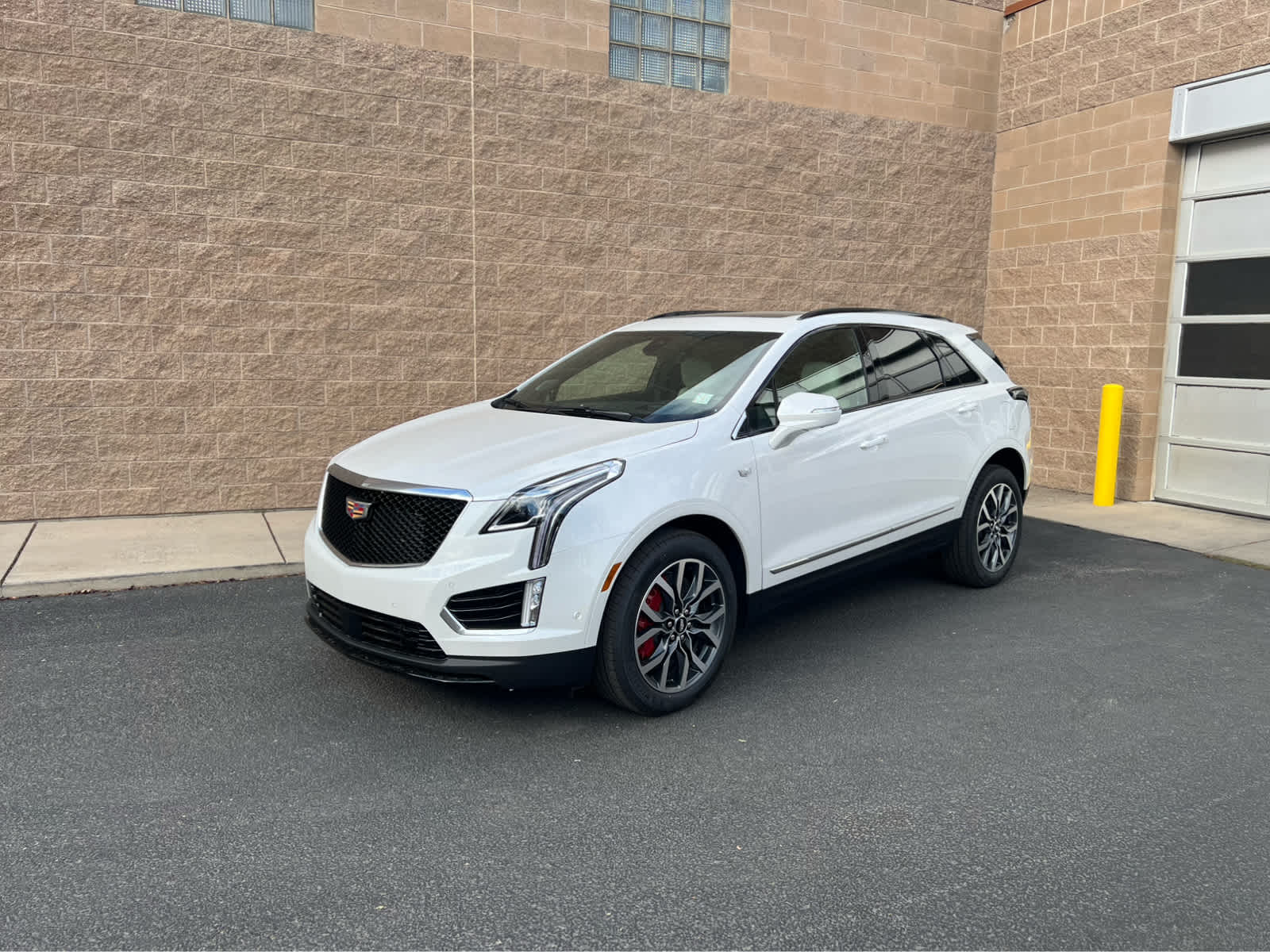 2025 Cadillac XT5 Sport's photo