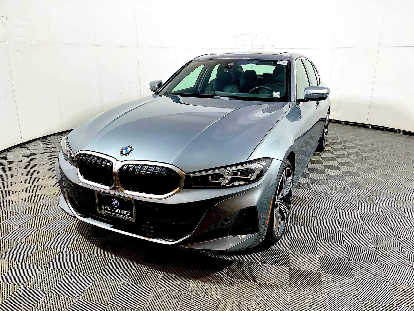 2024 Bmw 330i xDrive photo 3