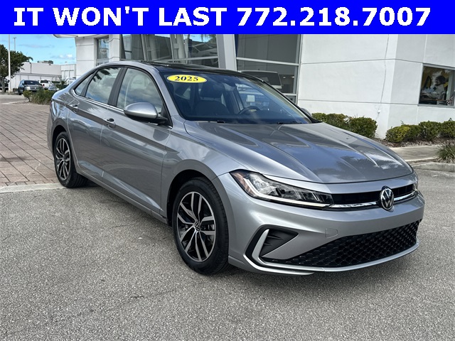 2025 Volkswagen Jetta 1.5T SE photo 3