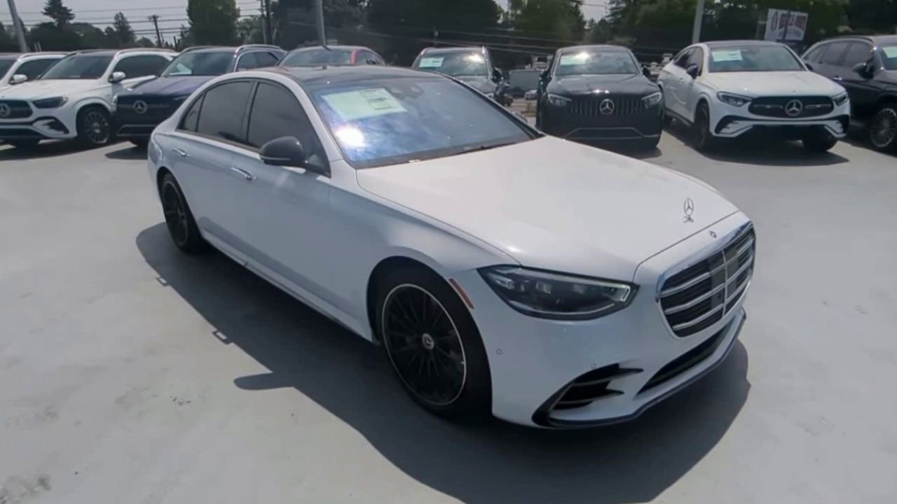 2025 Mercedes Benz S 580e 4MATIC photo 25