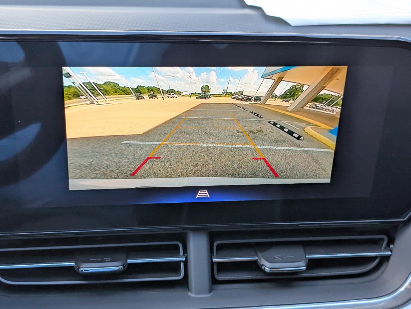 2025 Chevrolet Trax LT photo 20