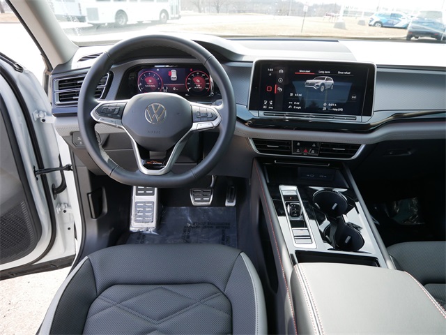 2025 Volkswagen Atlas Peak Edition SE photo 9
