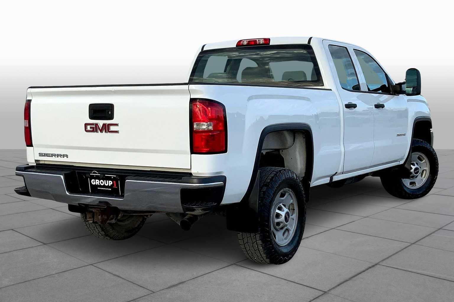 2017 Gmc Sierra Base photo 12