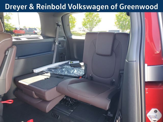 2025 Volkswagen ID. Buzz Pro Plus photo 14