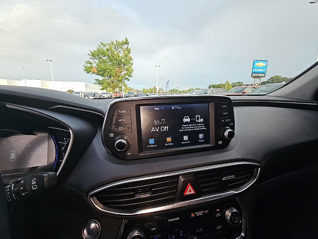 2019 Hyundai Santa Fe SEL photo 12