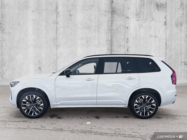 2026 Volvo XC90 B6 AWD Ultra Dark Theme 7-Seater
