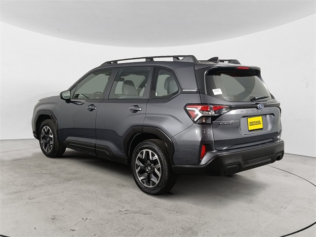 2025 Subaru Forester Base photo 3