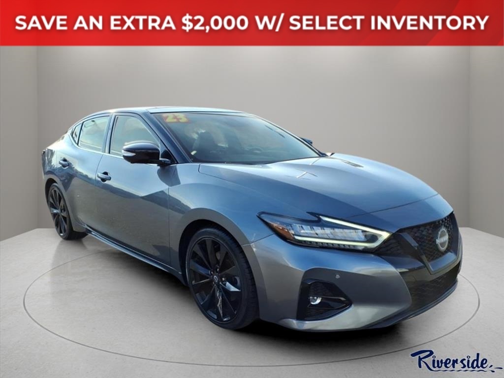 2023 Nissan Maxima SR