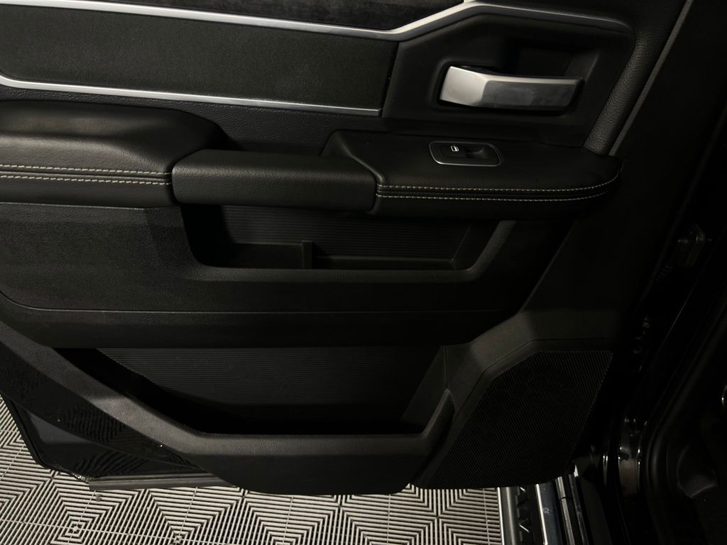 2024 Ram 2500 Big Horn photo 25